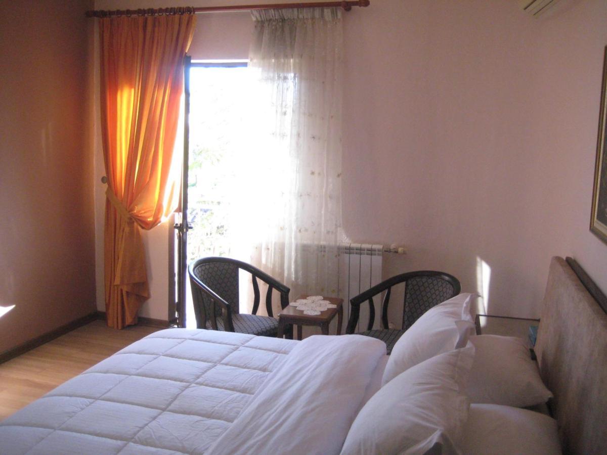 Drini Hotel Rrashbull Ngoại thất bức ảnh