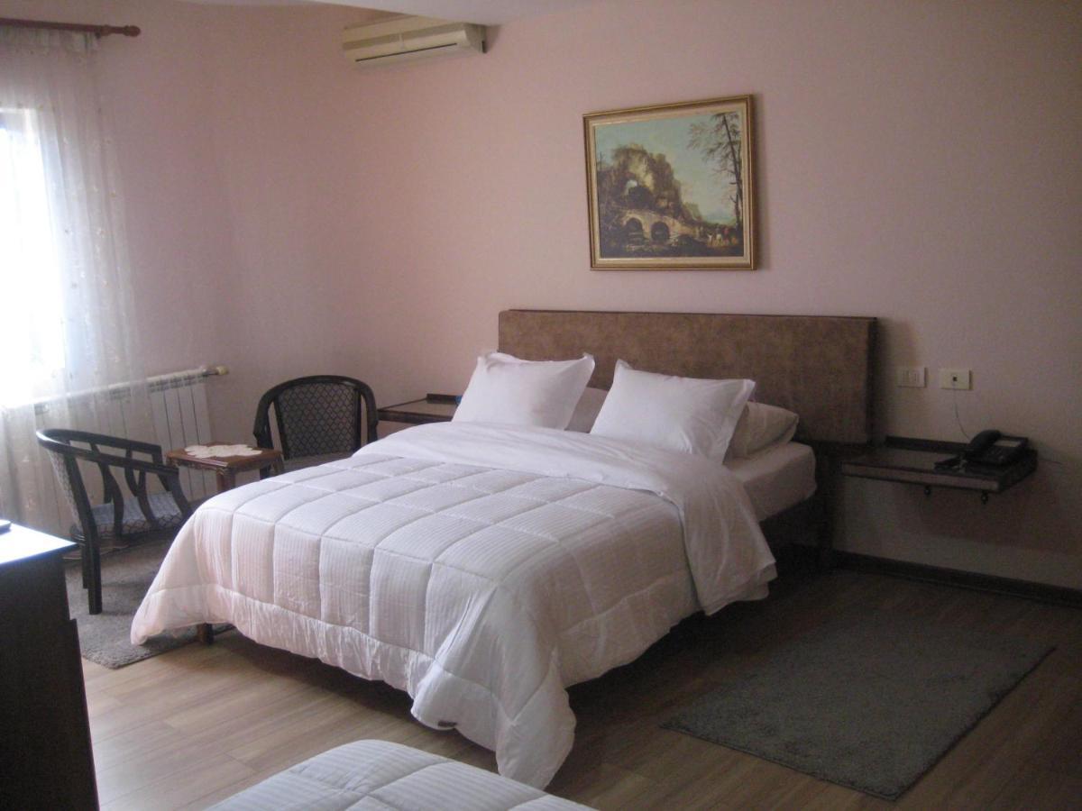 Drini Hotel Rrashbull Ngoại thất bức ảnh