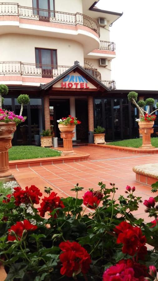 Drini Hotel Rrashbull Ngoại thất bức ảnh
