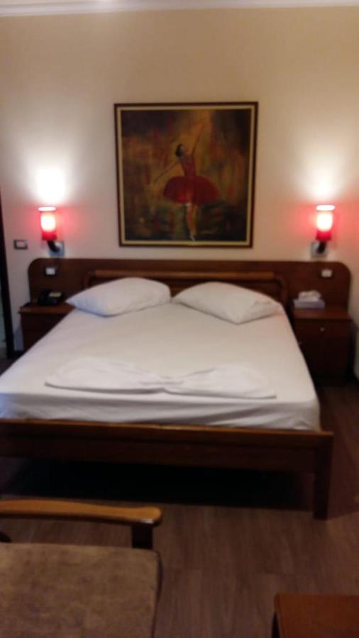 Drini Hotel Rrashbull Ngoại thất bức ảnh