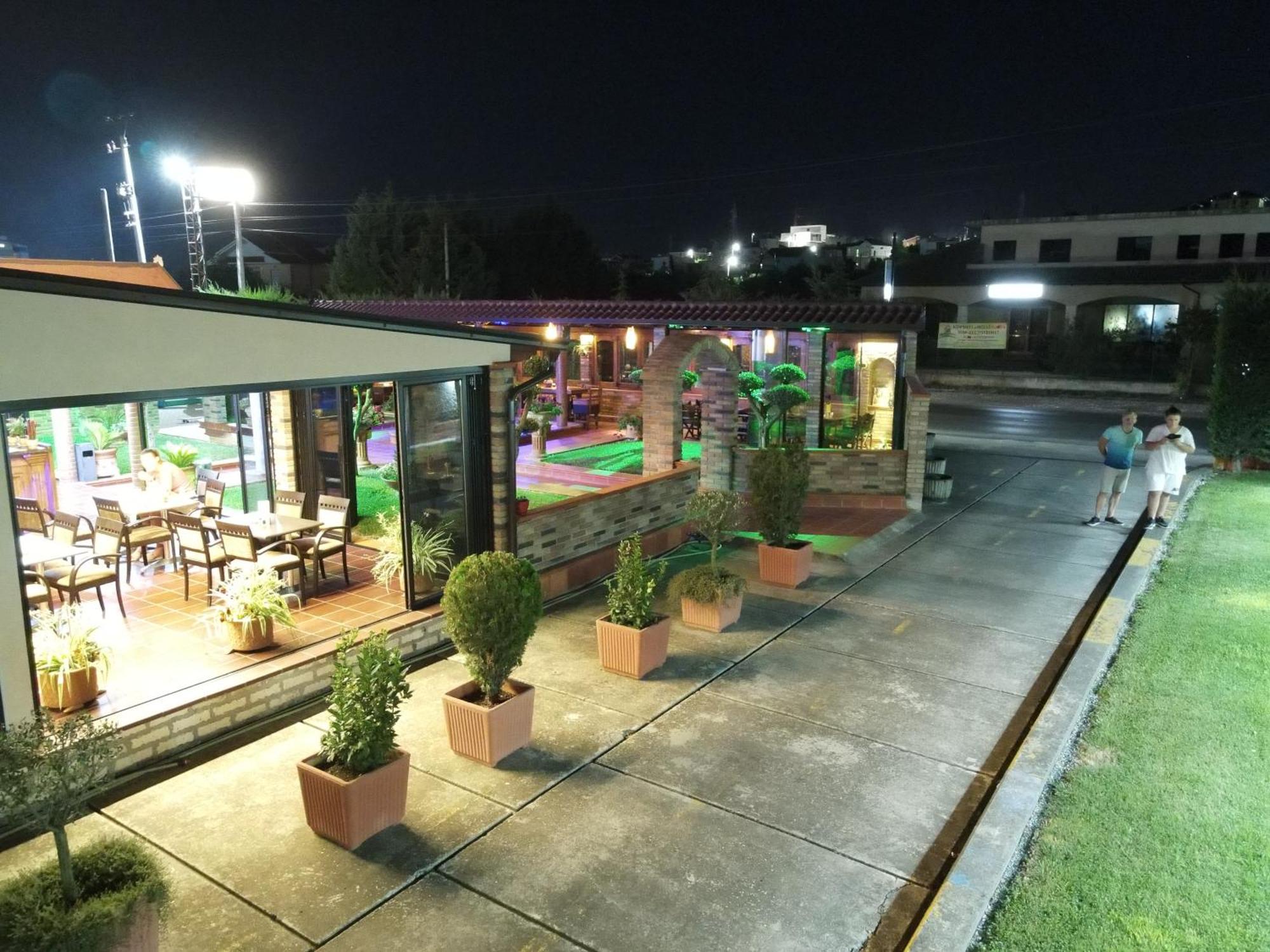 Drini Hotel Rrashbull Ngoại thất bức ảnh
