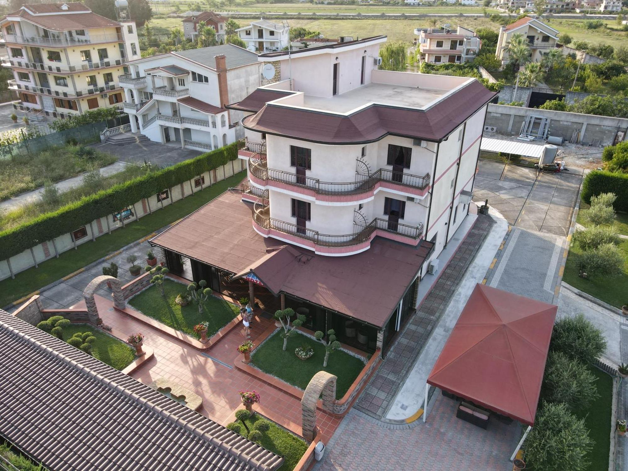 Drini Hotel Rrashbull Ngoại thất bức ảnh