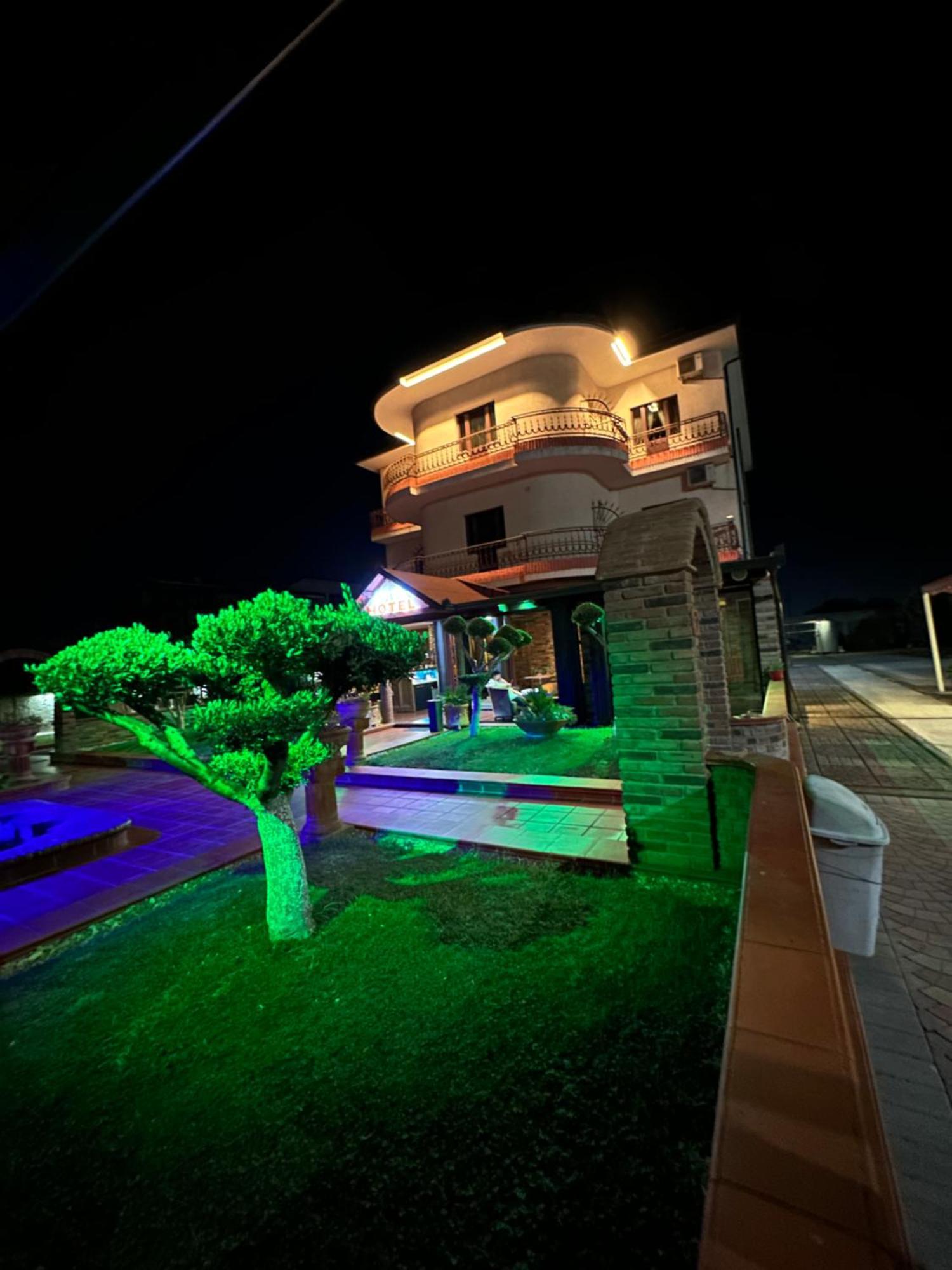 Drini Hotel Rrashbull Ngoại thất bức ảnh