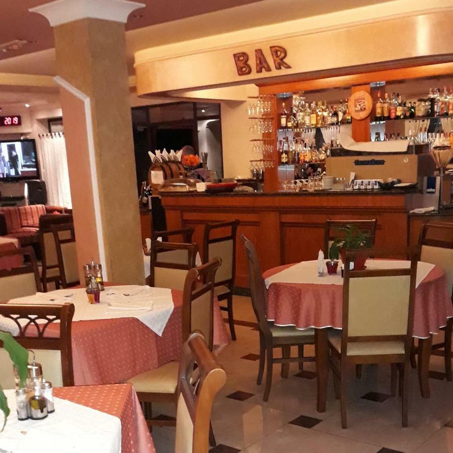 Drini Hotel Rrashbull Ngoại thất bức ảnh